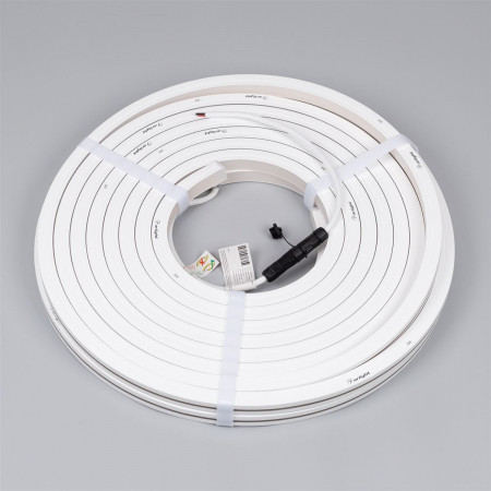 svetodiodnaya-lenta-germetichnaya-moonlight-top-x280-16x16mm-24v-warm2300-10-wm-ip67-15m-wire-x1_1189